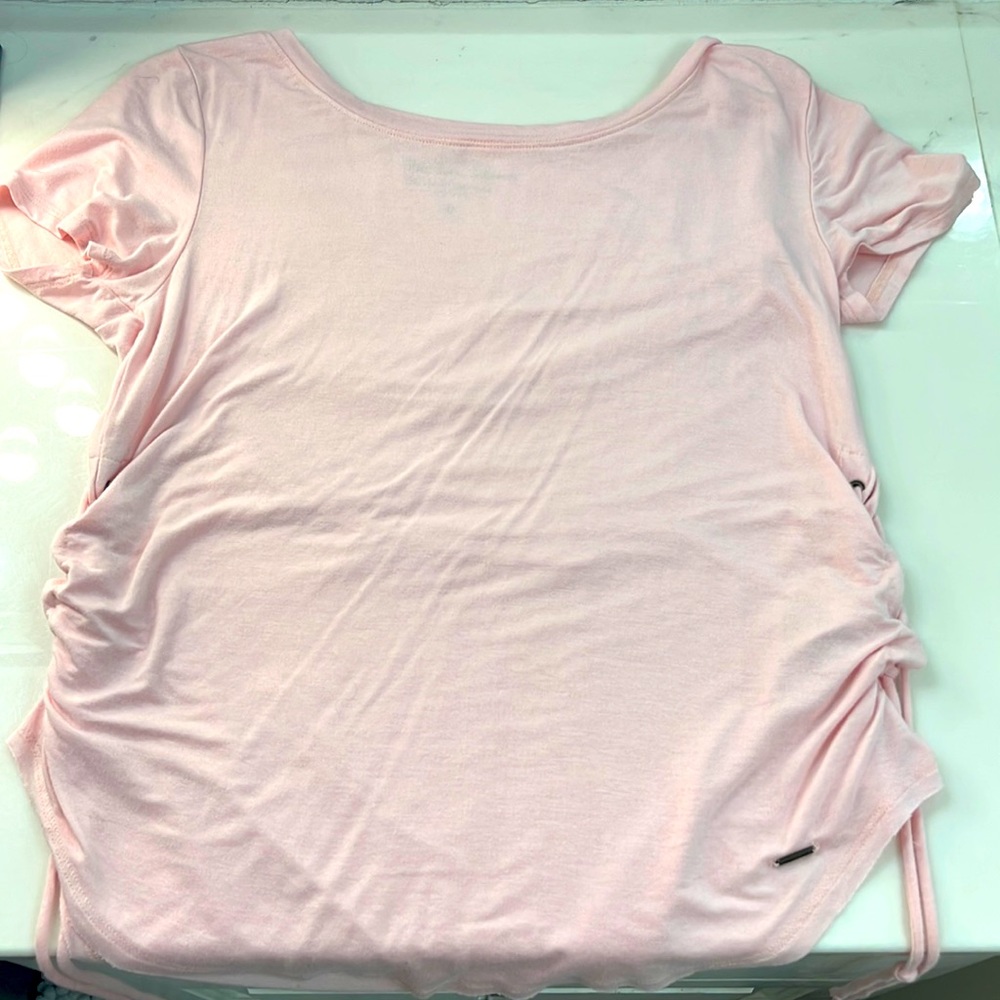 Hollister pink t-shirt